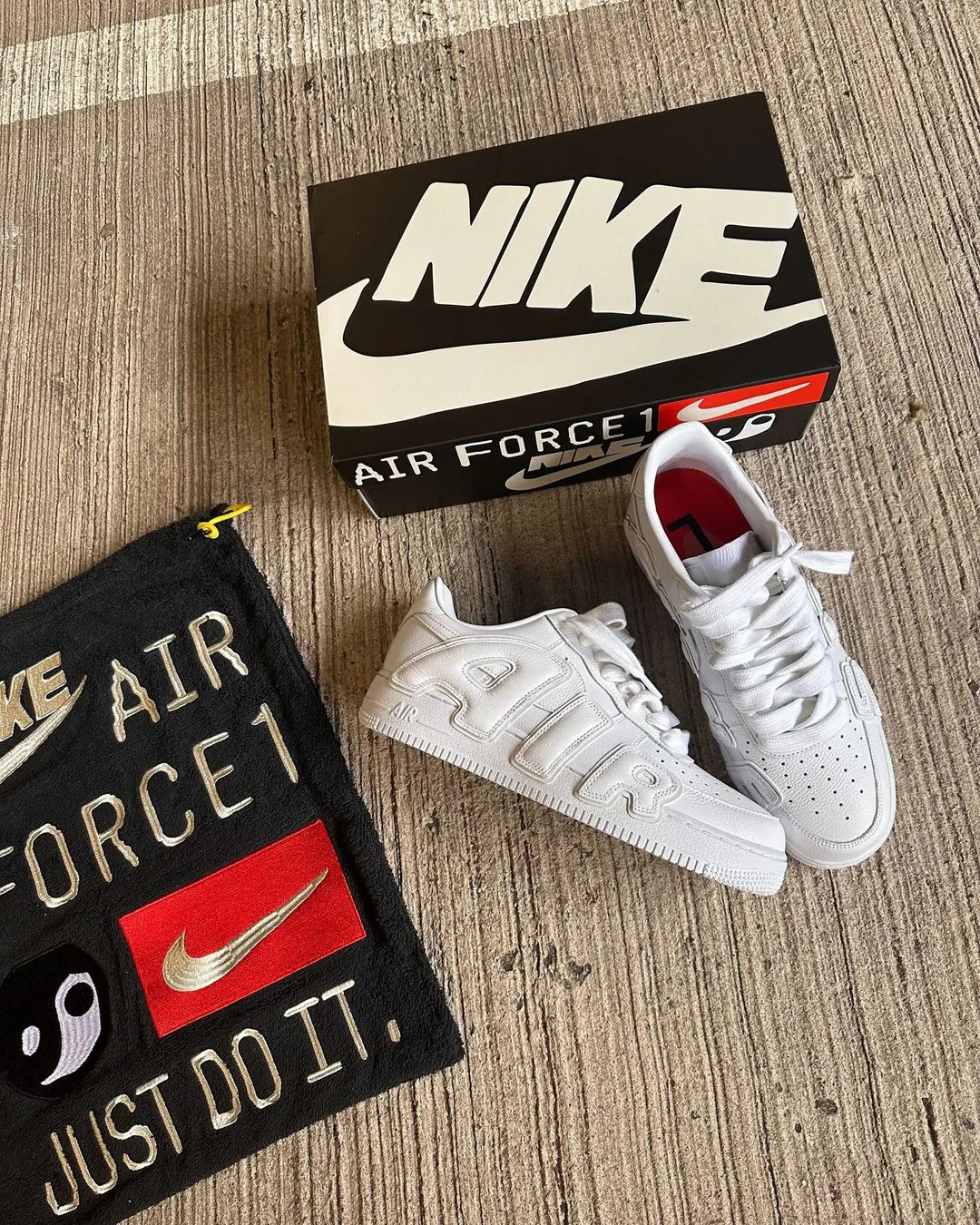 Nike Air Force 1 Low 'Cactus Plant Flea Market White' DD7050-100 Nike Air Force 1 Low 'Cactus Plant Flea Market White' DD7050-100